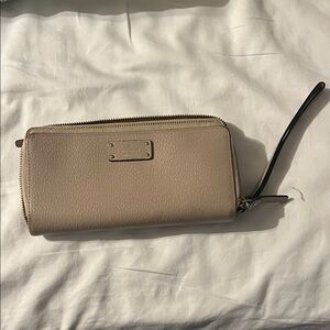 Kate Spade Beige Leather Wallet